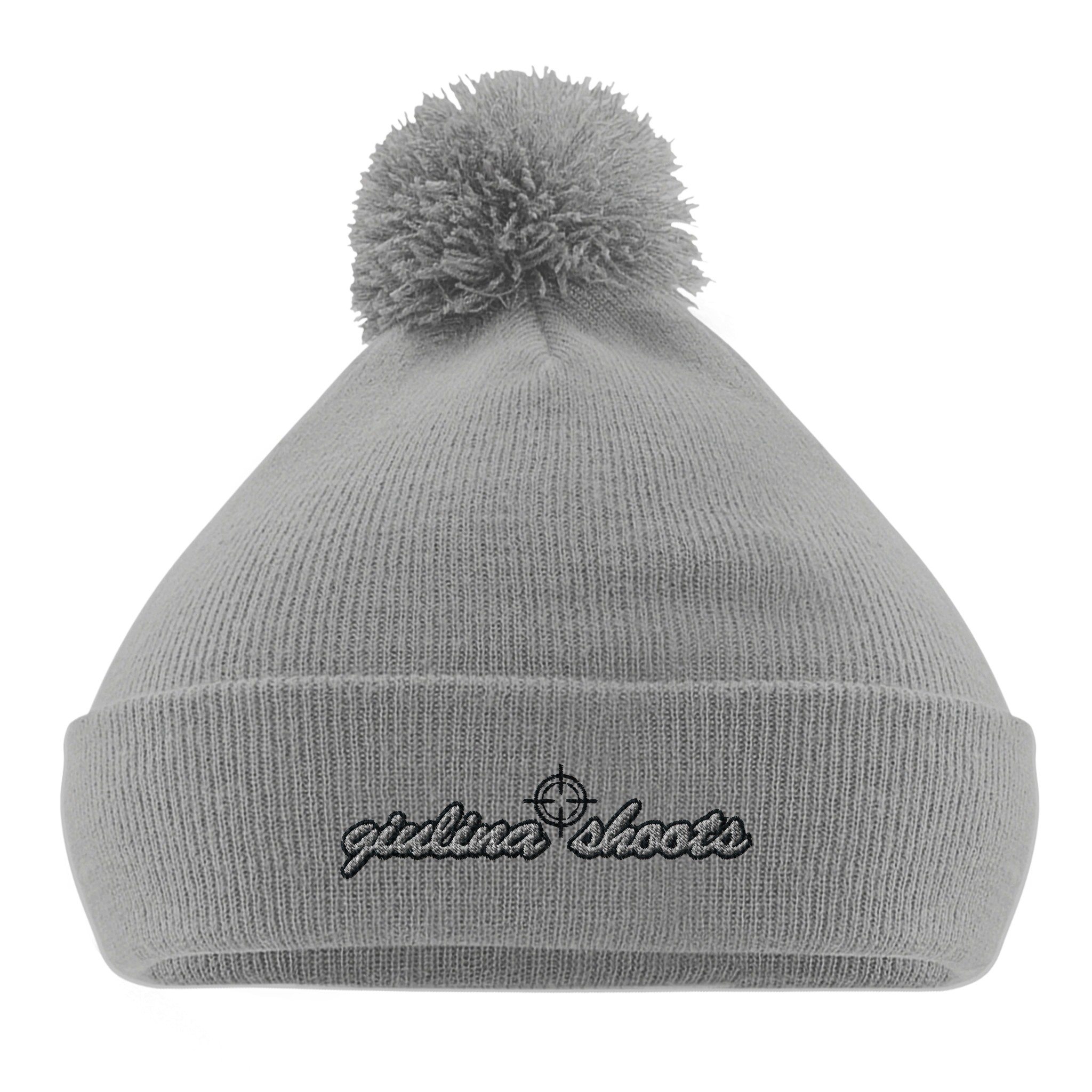 giulinashoots Beanie mit Bommel