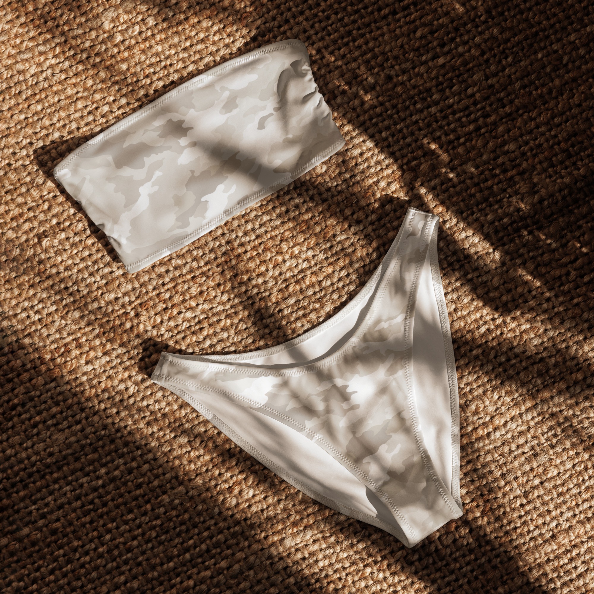 Recycelter Bandeau-Bikini mit Allover-Druck